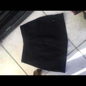 Cute black high waisted skirt